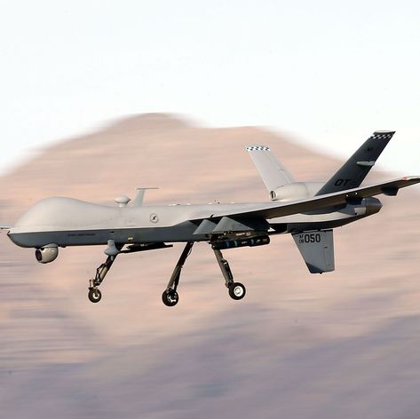 The Reaper is the go-to attack drone for the Air Force (and CIA). New Drone, Drone Design, The Reaper, Drone Images, U S Air Force, Yahoo Mail, Mini Van, Military Aircraft, Drones