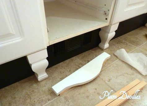 Make a Bathroom Vanity look like Furniture Kitchen Cabinets Makeover, Furniture Stores, Kitchen Redo, Cabinet Styles, Diy Home Improvement, Repurposed Furniture, Diy Bathroom, Cabinet Furniture, Diy Kitchen