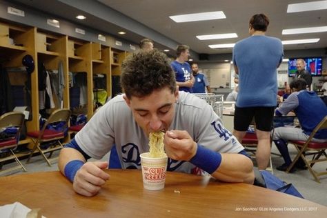 Cody Bellinger Funny, Bellinger Dodgers, Baseball Memes, Baseball Pics, Dodgers Nation, Baseball Wallpaper, Dodgers Girl, Corey Seager, Cody Bellinger