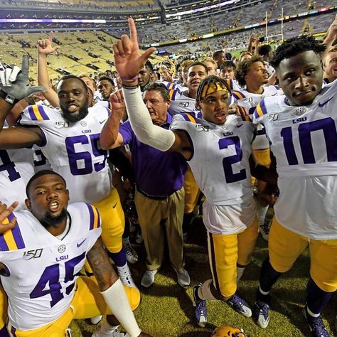 Justin Jefferson Lsu, Justin Jefferson, Lsu Tigers Football, Lsu Football, Nfl Photos, Geaux Tigers, Joe Burrow, Lsu Tigers, Tigers