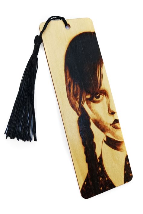 Wednesday Addams Bookmark, Wednesday Bookmark, Jenna Ortega Portrait, Jenna Ortega Halloween, New Wednesday Addams, Wednesday Gifts, Creative Bookmarks, Pyrography Art, Decoupage Box