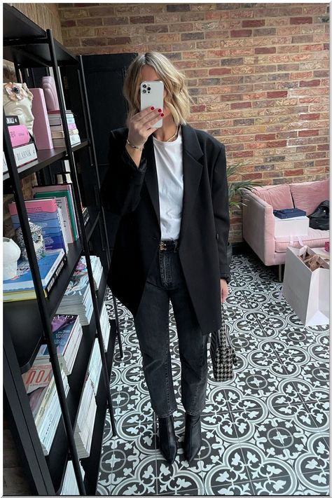 Black Blazer Outfit, Blazer Outfits Casual, Blazer Outfits For Women, Out Outfits, Estilo Indie, Jeans Outfit Women, Blazer Outfit, Stil Inspiration, Autumn Outfits