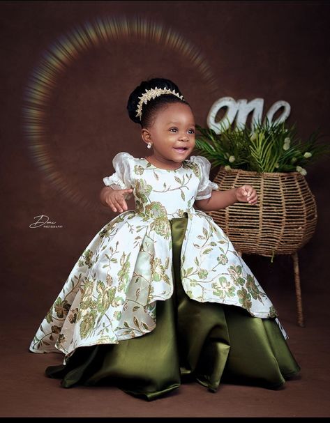 Children Gowns Dresses Ankara, Children Gown Styles, Children Ankara Gowns, Ankara Styles For Kids, Nigerian Lace Styles Dress, African Dresses For Kids, Kids Gown