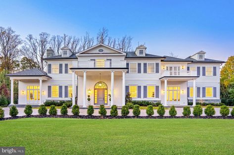 9819 Newhall Road, Potomac Potomac Maryland, Basketball Court Flooring, Colonial Mansion, Winding Staircase, Two Story Foyer, Colonial Style Homes, Rich Home, Custom Built Ins, Curved Staircase