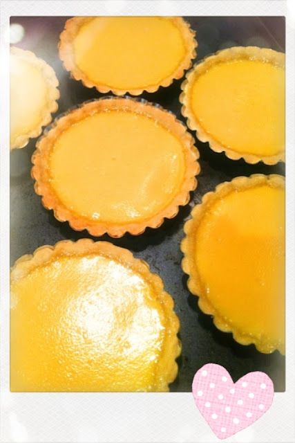 Hong Kong Egg Tart, Egg Tart Recipe, Pastry Case, International Desserts, Almond Cake Recipe, Chinese Dessert, Tart Baking, Tart Recipe, Egg Tart