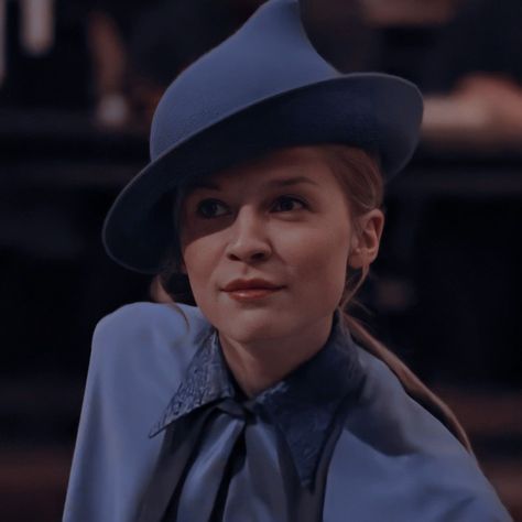 Fluer Delacour Aesthetic, Fleur Delacour Aesthetic, Fleur Harry Potter, Harry Potter Sketch, Clemence Poesy, George Melies, Fleur Delacour, Profile Images, Animation Stop Motion