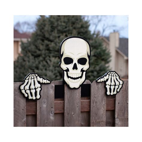 Halloween Fence, Wooden Skeleton, Halloween Yard Art, Scary Halloween Decorations Diy, Halloween Lawn, Halloween Skeleton Decorations, Spooky Eyes, Haunted House Decorations, Halloween Wood Crafts