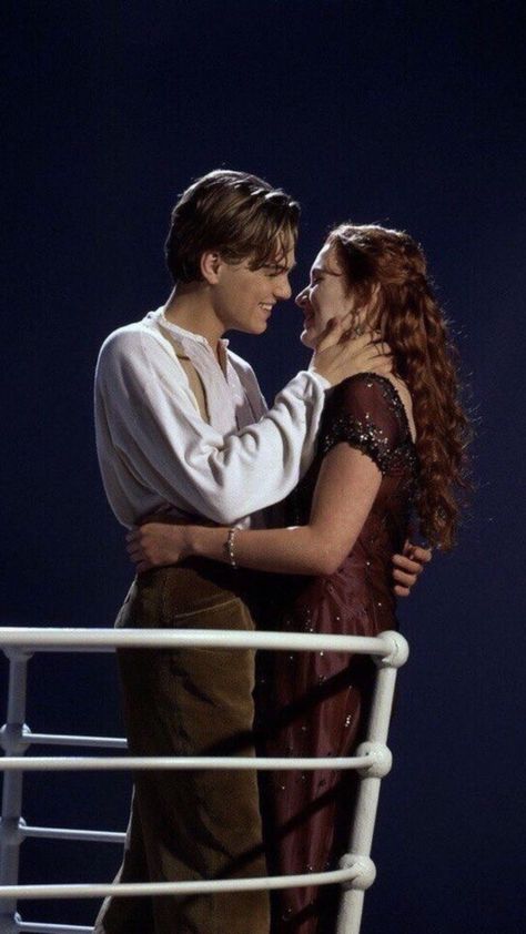 Jack And Rose Wallpaper, Titanic Pfp, Titanic Jack Dawson, Rose Titanic, Rose Dawson, Titanic Leonardo Dicaprio, Jack And Rose, Profile Picture Aesthetic, Jack Rose