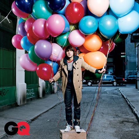 A Very Important Conversation with Demetri Martin | GQ Danielle Levitt, Demetri Martin, Kristen Schaal, Flight Of The Conchords, Ang Lee, Comedy Festival, Bo Burnham, Little Miss Sunshine, Gq Style