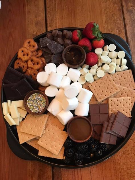 S’mores Platter, S’mores Tray, Smores Platter, Winter Platter, Smores Board, Chocolate Platter, Pistachio Bark, Fun Food Ideas, Smores Dessert