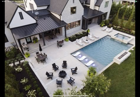 Pool Design Plans, Luxury Pools Backyard, Outdoor Fire Pit Seating, Simple Pool, Dream Backyard Pool, Pools Backyard Inground, Pool Landscape Design, Backyard Remodel, Backyard Pool Landscaping