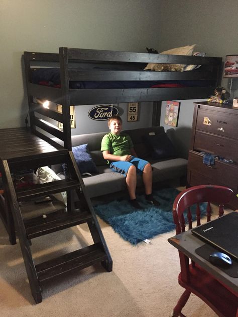 Boys Bedroom Bunk Beds, Boys Loft Beds, Junior Loft Bed, Teen Lounge Rooms, Loft Beds For Teens, Queen Loft Beds, Cool Bedrooms For Boys, Small Space Nursery, Gaming Bedroom