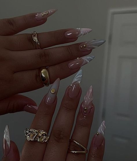 Aphrodite Nails, Simple Stiletto Nails, Arty Nails, Ethereal Nails, Medium Almond Nails, Goddess Nails, Stilleto Nails Designs, Boho Nails, 2024 Nails