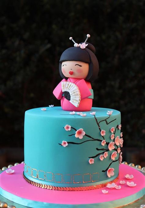 Explore cake by kim's photos on Flickr. cake by kim has uploaded 321 photos to Flickr. Japan Cake, Kue Fondant, Cake Cherry, Chinese Cake, Cherry Blossom Cake, Blossom Cake, Japanese Party, Japanese Cake, Japanese Birthday