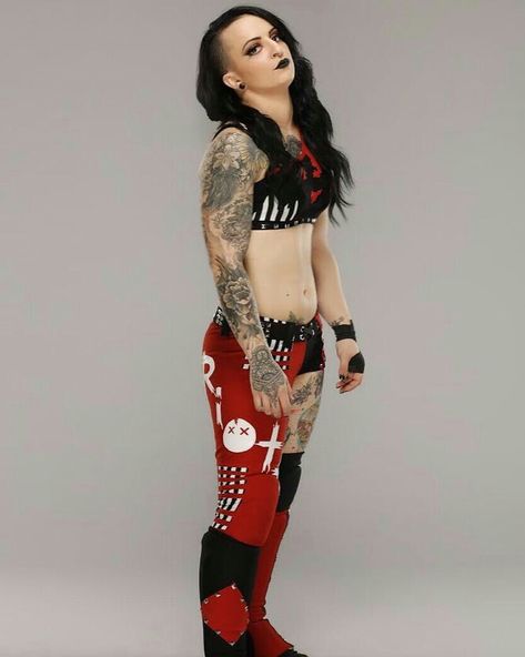 Ruby Soho, Ruby Riott, Wrestling Stars, Wwe Wallpapers, Women's Wrestling, Professional Wrestler, Wwe Photos, Wwe Wrestlers, Wwe Superstars