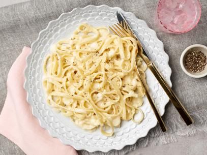 No-Cream Alfredo Sauce Recipe | Food Network Kitchen | Food Network Alfredo Sauce With Milk, Alfredo Sauce Recipe Without Heavy Cream, Best Alfredo Sauce Recipe, Alfredo Sauce Easy, Fettucini Alfredo, Cauliflower Alfredo Sauce, Alfredo Sauce Recipe Easy, Make Alfredo Sauce, Alfredo Sauce Recipe