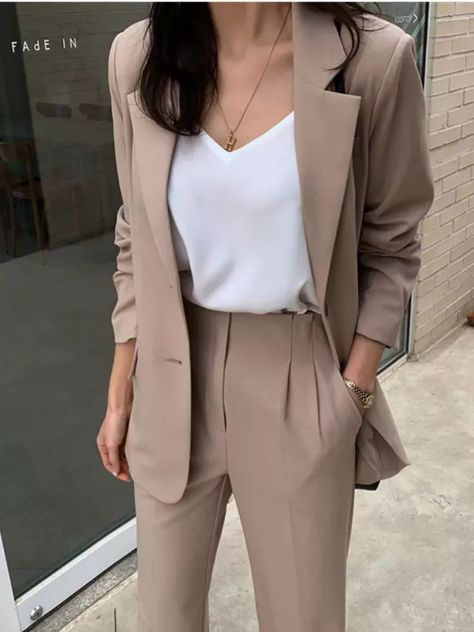 [PaidLink] 51 Best Woman Pants Casual Outfit Insights You Never Thought Of Instantly #womanpantscasualoutfit Coat And Slacks For Women Formal, Business Coats Women, Blazer And Pants Set Women Formal, Business Jackets For Women, Pant Coat Women, Pantsuits For Women Casual, Formal Female Outfits, Business Formals For Women, Womens Formal Outfits