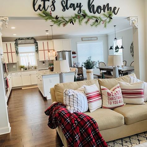 @nana.rod00 • Instagram photos and videos Lets Stay Home, Family Room Decorating, Latex Paint, Diy Holiday Decor, Modern Farmhouse Decor, Joanna Gaines, Ideas Living Room, Décor Diy, Stay Home