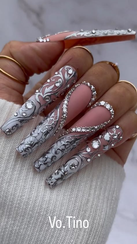 Nail Designs Bling, Valentines Nail, Valentines Day Nails, Fancy Nails Designs, Nails Design With Rhinestones, Nail Art Designs Diy, Dope Nail Designs, Nail Art Designs Videos, Unique Acrylic Nails