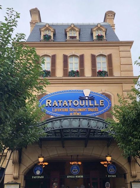 Ratatouille Restaurant, Didny Worl, Disneyland Paris Attractions, Disney Studios Paris, Disneyland Paris Rides, Disneyland Aesthetic, Disneyland Attractions, Disney Paris, Disney Trip Planning