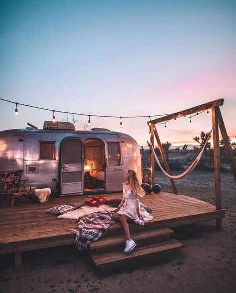 Pics Ideas, Stay Gold, Camping Life, Travel Diary, Travel Inspo, Travel Life, Adventure Awaits, Summer Nights, Van Life