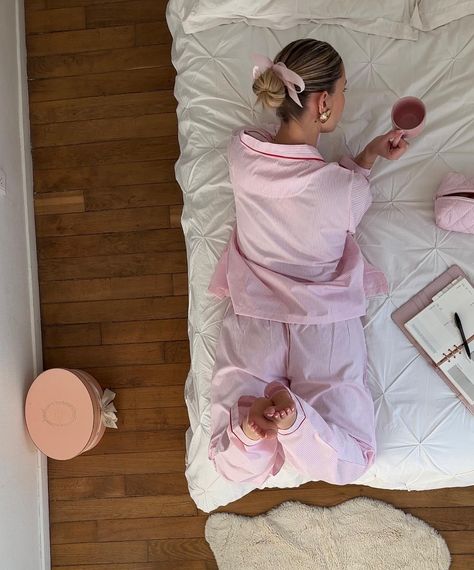 Spoiled Daughter Aesthetic, Pretty In Pink Aesthetic, Cute Pjs Aesthetic, Spoiled Daughter, Daughter Aesthetic, Comfy Aesthetic, Outfits Asian, Viral Aesthetic, Pajamas Aesthetic