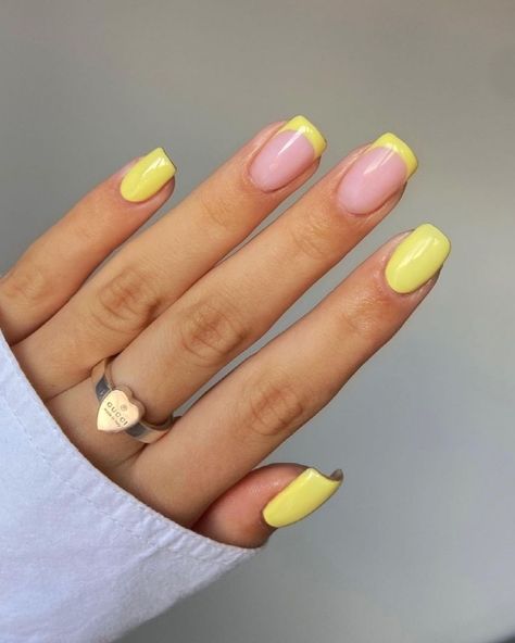 Aimee L Link on Instagram: “lemon tips 🍋⁣ ⁣ using all @glitterbels products 💖⁣ cookie cream brush on builder gel ⁣ pastel yellow gel polish⁣ rubber topcoat⁣ ⁣ you can…” #naildesign #coffinnails #nailsacrylic Yellow Nails Design, Yellow Nail, Her Nails, Short Acrylic Nails Designs, Pink Nail, Pastel Nails, Dipped Nails, Yellow Nails, Minimalist Nails