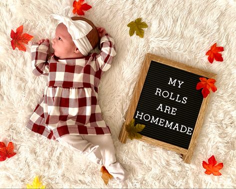 My First Holiday Pictures, Baby’s First Thanksgiving Pic, Thanksgiving Milestone Picture Ideas, My First Thanksgiving Pictures, Newborn Thanksgiving Photoshoot, November Baby Milestone Pictures, November Milestone Picture Ideas, Baby First Thanksgiving Pictures, September Baby Photo Ideas