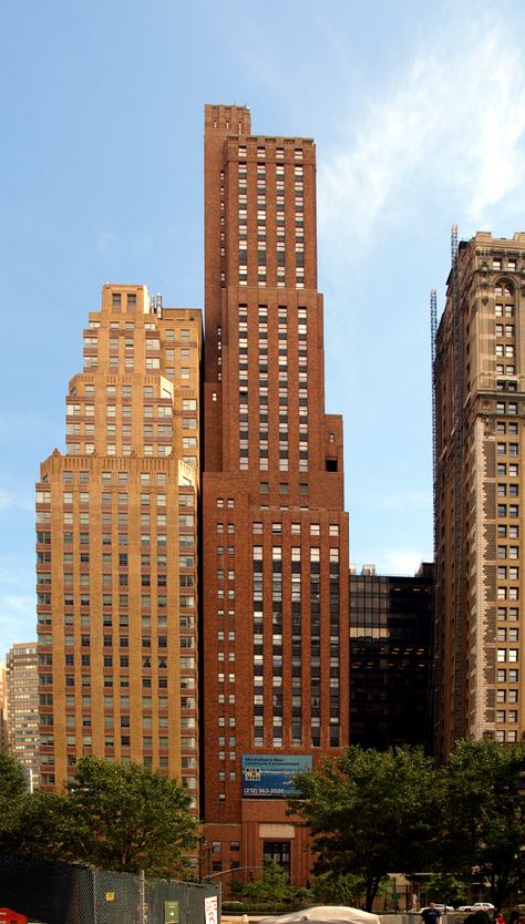 Tall City Buildings, Manhattan Rooftop, Art Deco New York, Art Deco Exterior, Environment References, Downtown Buildings, Building Silhouette, New York City Buildings, New York Buildings