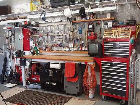 Automotive shop 01 (5) | Hand tools on the north wall, dupli… | Flickr Garage Workshop Layout, Garage Workshop Plans, Workshop Layout, Automotive Shops, Cool Garages, Mechanic Shop, Garage Organize, Mechanic Garage, Motorcycle Garage