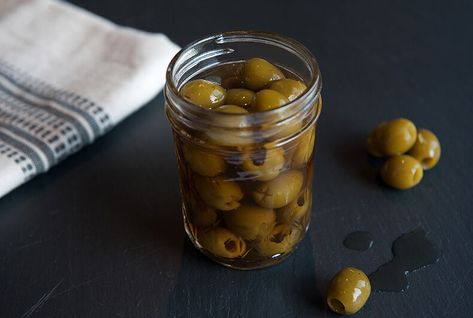 8 Awesome Uses for Olive Brine Olive Brine Uses, Gruyere Quiche, Cooking Reference, Olive Brine, Olive Juice, Brine Recipe, Pickled Eggs, Olive Recipes, Summer Smoothies