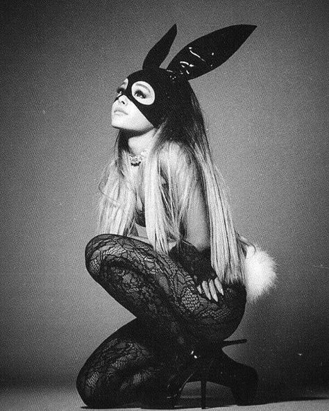 Ariana Grande Bunny, Playboy Bunny Outfits, Photo Halloween, Ariana Grande Dangerous Woman, Bunny Mask, Black Bunny, Bunny Costume, Bunny Outfit, Ariana G