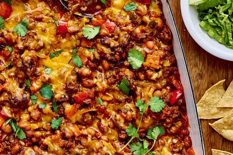 Beef Taco Casserole, Popular Casseroles, Recipes With Ground Beef, Beef Taco, Low Carb Casseroles, Ground Beef Tacos, Taco Casserole, Dinner Appetizers, Tacos Beef