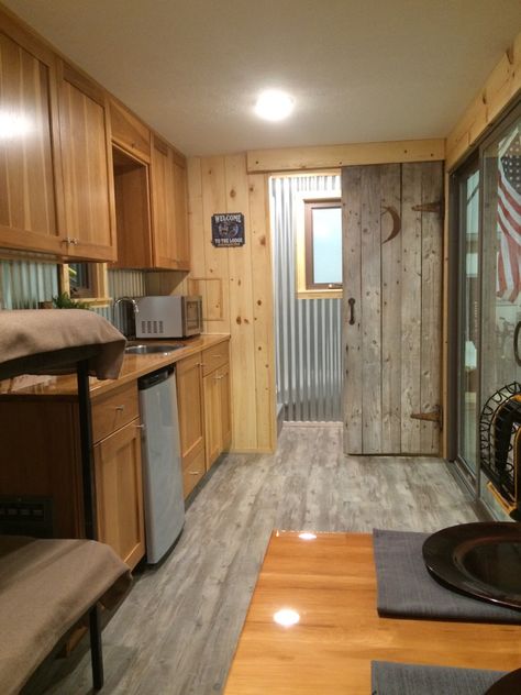 Container Cabin Interiors, Container Hunting Cabin, Storage Container Cabin, Shipping Container Hunting Cabin, Shipping Container Cabin Interior, Container Tiny House Ideas, Shipping Container Bathroom, Hunting Cabin Interior, Container House Ideas