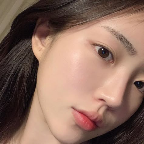 Slim Face Aesthetic Korean, Korean Clear Skin Aethstetic, Nose Surgery Korean, Korean Standard Of Beauty, Korean Beauty Standard, Korean Nose Job, Korean Rhinoplasty, Desired Nose, Asian Nose