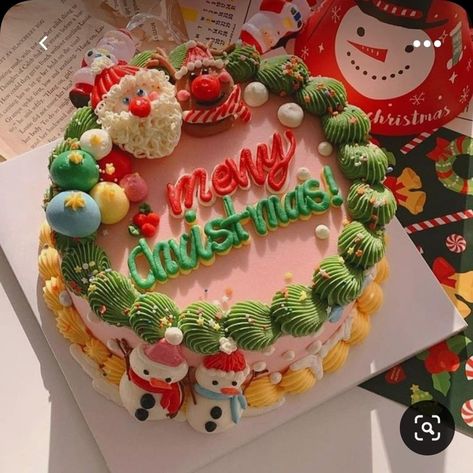 Pastel Cakes, Korean Cake, Christmas Cake Decorations, Xmas Cake, Winter Cake, Lifestyle Content, Christmas Cakes, Christmas Sweets, Christmas Feeling