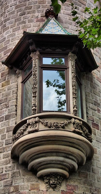 WINDOWS | MARÍA VICTORIA GUERRERO CATALÁN Trujillo, Extremadura, Spain | Flickr Arte Art Deco, برج العرب, Castle Window, Barcelona Catalonia, Lan Can, Beautiful Windows, Beautiful Doors, Window Design, Beautiful Architecture