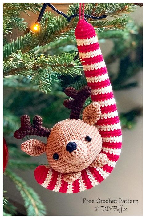 Animal Christmas Bauble Ornament Free Crochet Patterns - DIY Magazine Ornament Crochet, Christmas Crochet Patterns Free, Crocheted Christmas, Christmas Crochet Pattern, Candy Cane Ornament, Crochet Christmas Decorations, Crochet Christmas Trees, Reindeer Ornaments, Crochet Decoration