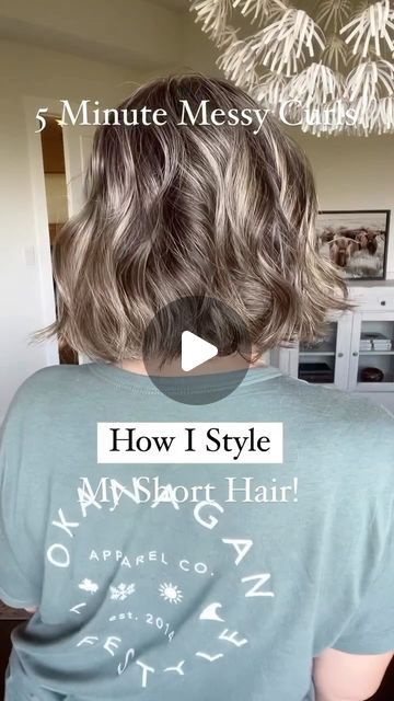 How To Curl Choppy Bob Waves, Loose Curling Iron Curls, How To Curl Above Shoulder Length Hair, How To Curl Hair Easy And Fast, Chin Length Beach Waves, Short Curls Tutorial, Ways To Curl Shoulder Length Hair, Shoulder Length Bob Wavy Hair, Short Curly Hair Beach Hairstyles