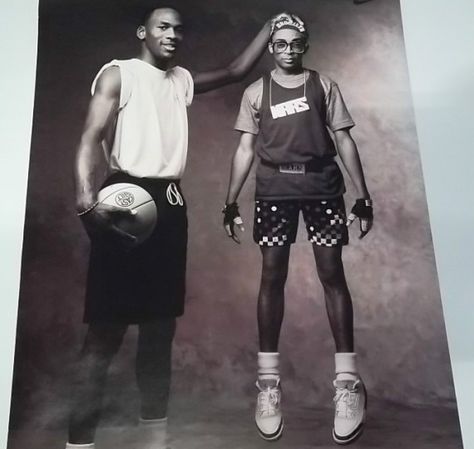 Michael Jordan 1991, Nike Michael Jordan, Nike Poster, Huraches Nike, Reflective Shoes, Nike Air Force 1 High, Spike Lee, Nike Roshe Run, Nike Free Shoes