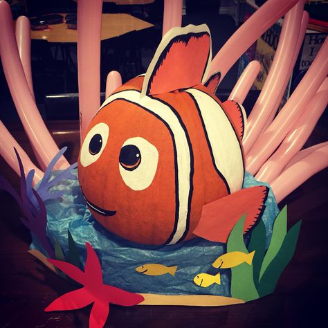 Finding Nemo Pumpkin Ideas, Book Pumpkin Ideas, Puffer Fish Pumpkin Decorating, Mermaid Painted Pumpkin, Nemo Pumpkin Carving, Nemo Pumpkin Painting Ideas, Character Pumpkins Storybook, Finding Nemo Pumpkin, Ocean Pumpkin