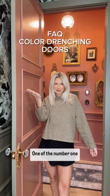 Doors Painted Same Color As Walls, Painting Inside Front Door, Door Frame Painting Ideas, Color Drenching Bathroom, Door Painting Ideas Creative, Color Drenching Interiors, Burgundy Door, Painted Bedroom Doors, Painted French Doors