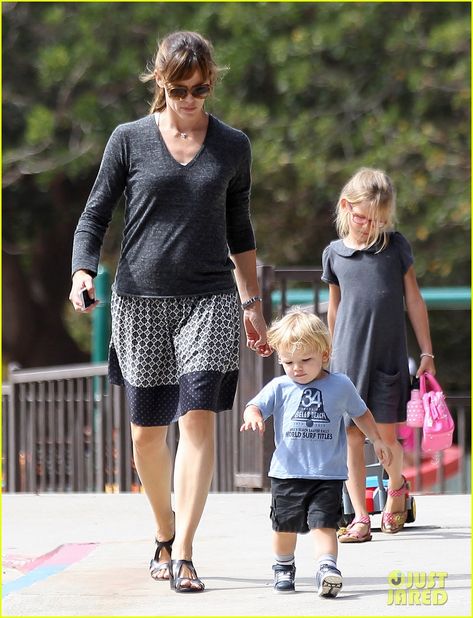 Jennifer Garner takes her kids to the park on September 2, 2013 Jennifer Garner Kids, Playground Pictures, Movie Guide, Celebrity Kids, September 2, Jennifer Garner, Kids Playground, Ex Husbands, Latest Movies