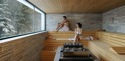 Great transom window. Modern Saunas, Building A Sauna, Luxury Windows, Sauna House, Sauna Steam Room, Spa Sauna, Finnish Sauna, Steam Sauna, Sauna Design