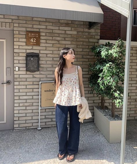 Japanese Fashion Aesthetic Soft, Bell Top Outfit, Lamp Inspired Outfits, Sawako Core Outfit, Spring Alternative Outfits, Sawako Outfit Ideas, Dress Jeans Outfit, Dress Over Jeans, Dress Over Pants