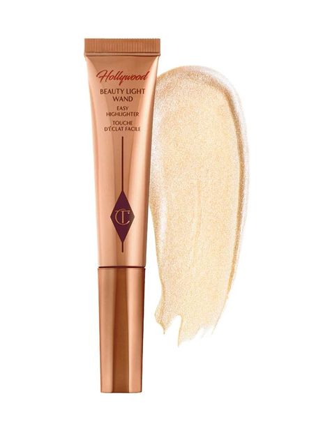 Charlotte Tilbury Highlighter, Color Spotlight, Hollywood Beauty, Charlotte Tilbury Makeup, Makeup List, Christmas Beauty, Makeup Needs, Liquid Highlighter, Makeup Must Haves