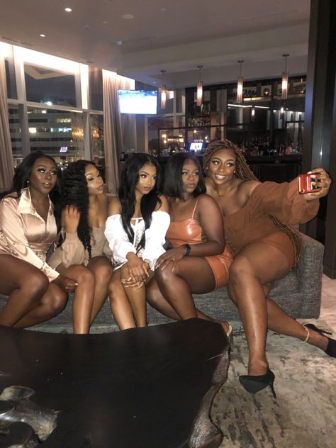 #brown #melanin #aesthetic #group #birthdayparty #brownskingirls #birthdaypartyideas #dinnerpartyideas #grownwomen #urban #africanamericanwomen color scheme Shades Of Brown Party Outfits, Melanin Aesthetic, Birthday 16, 20th Bday, Coordinates Outfits, Pastel Outfit, Grown Women, Group Pictures, Brown Outfit