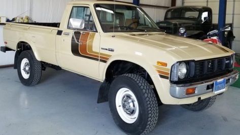 4-Speed Longbed: 1980 Toyota 4x4 Pickup http://bringatrailer.com/2017/03/04/4-speed-longbed-1980-toyota-4x4-pickup/ Toyota Pickup 4x4, Small Pickups, Toyota 4x4, Toyota 4, Toyota Pickup, Ae86, Toyota Trucks, Mini Trucks, Toyota Cars