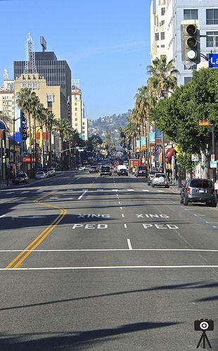 Rich Los Angeles Aesthetic, Downtown La Aesthetic, Los Angeles Buildings, California Wallpaper, Los Angeles Aesthetic, Los Angeles Downtown, Visit Los Angeles, Bright Blue Sky, Los Angeles Hollywood