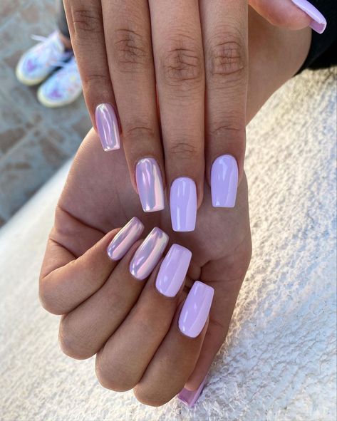 Purple Chrome Nails Square, Chrome Nails Square, Purple And Pink Nails, Purple Chrome Nails, Acrylic Nails Almond Shape, Purple Chrome, Plum Nails, Overlay Nails, Nails Pastel